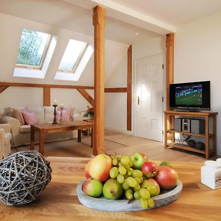 Casa de Férias Gutshaus In Garz Zicker